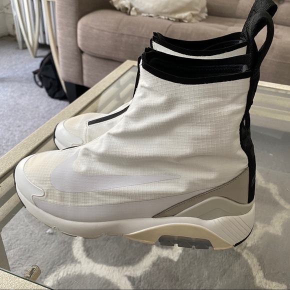 NIKE X AMBUSH AIR MAX 180 HI - Picture 4 of 8